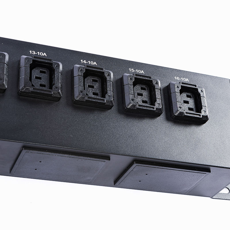 16 Outlets IEC C13 IEC C19 Lockable Socket Buckle equipped 2.5U Hot Swappable Surge Protection Vertical Modbus-RTU RS485 metered Rack PDU