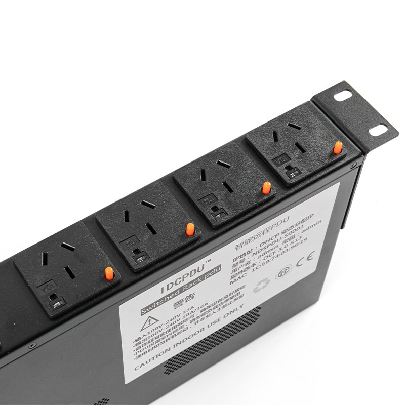 8-Outlet Horizontal TCP/IP Sensor Breaker eco Smart Rack Pdu 1U